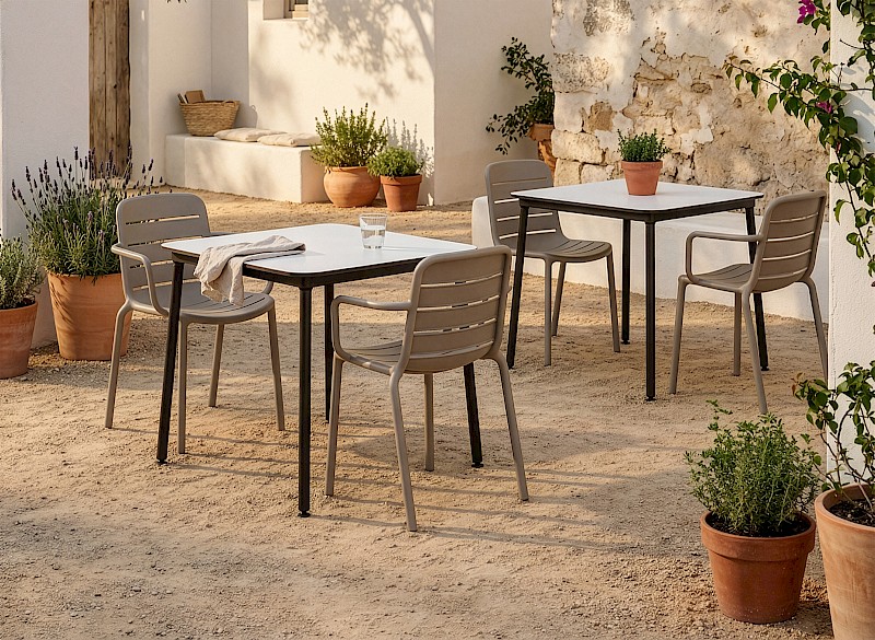 gina 20silla 20brazos 20arena 20  20hub 20mesa 20negra 20hpl 20blanco 3