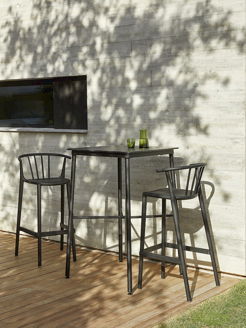 06364 05445 woody 20taburete 20alto 20negro 20  20hub 20alta 2070x70 20marmol 20negro 201 20  20igualada23