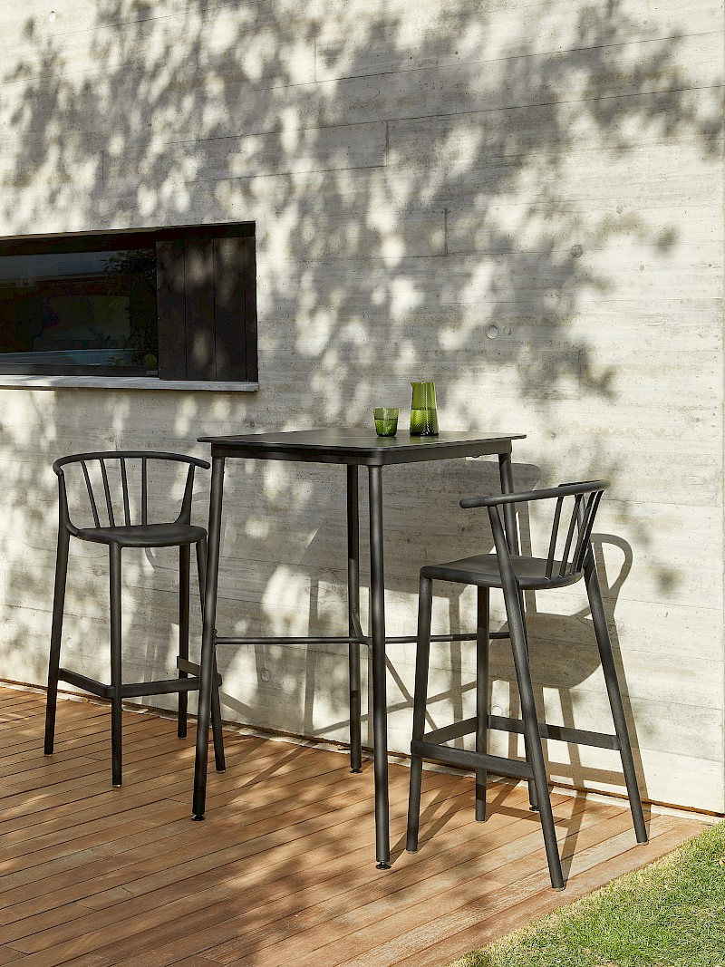 woody taburete alto negro hub alta 70x70 marmol negro 1 igualada23 1